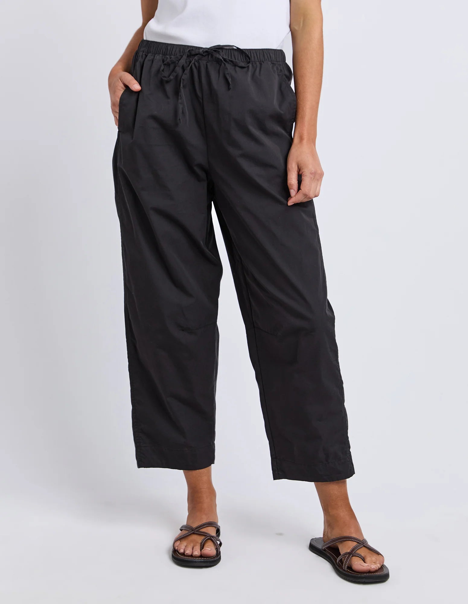 Elm Lifestyle II LUND Barrel Leg Pant - black