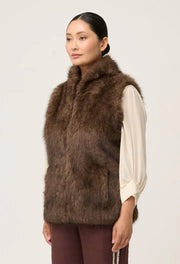 Oncewas II HAZEL Petite FAUX FUR Vest - walnut