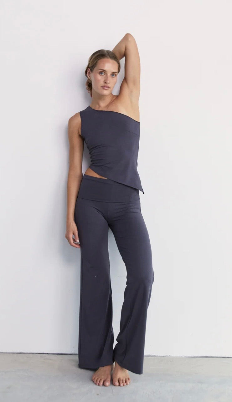 PINKY & KAMAL II One Shoulder Asym Hem Tank - slate