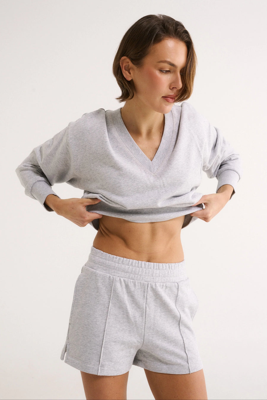 PRIMI II CHARLOTTE V NECK JUMPER - Grey