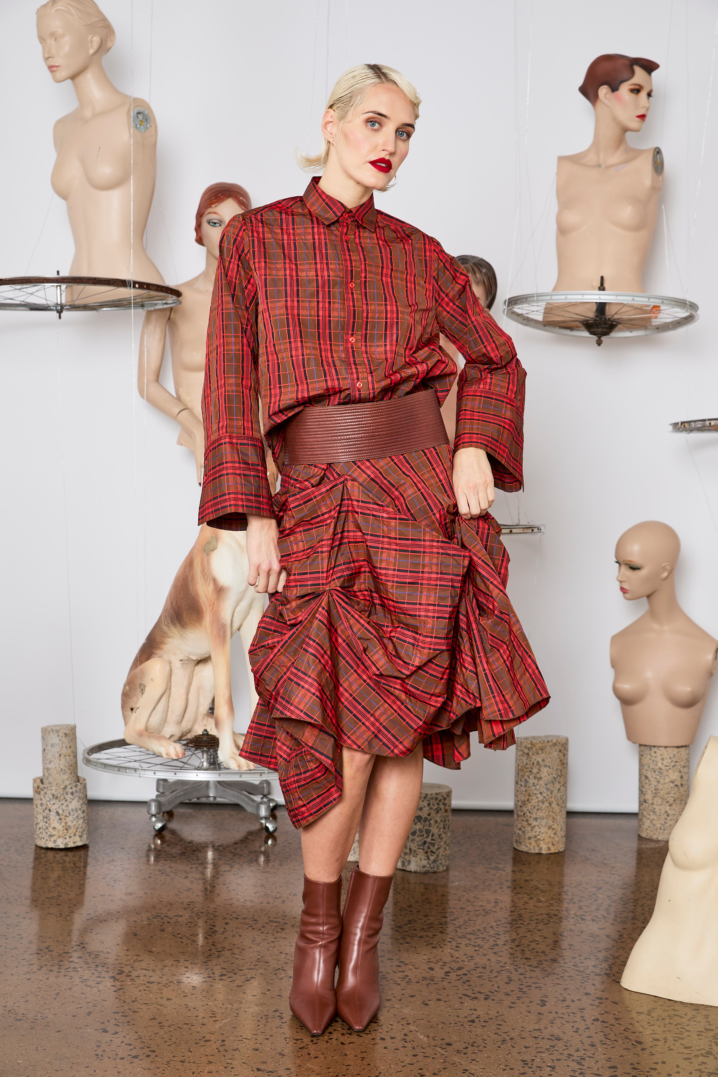 M.A Dainty II 	PARA - Red Check