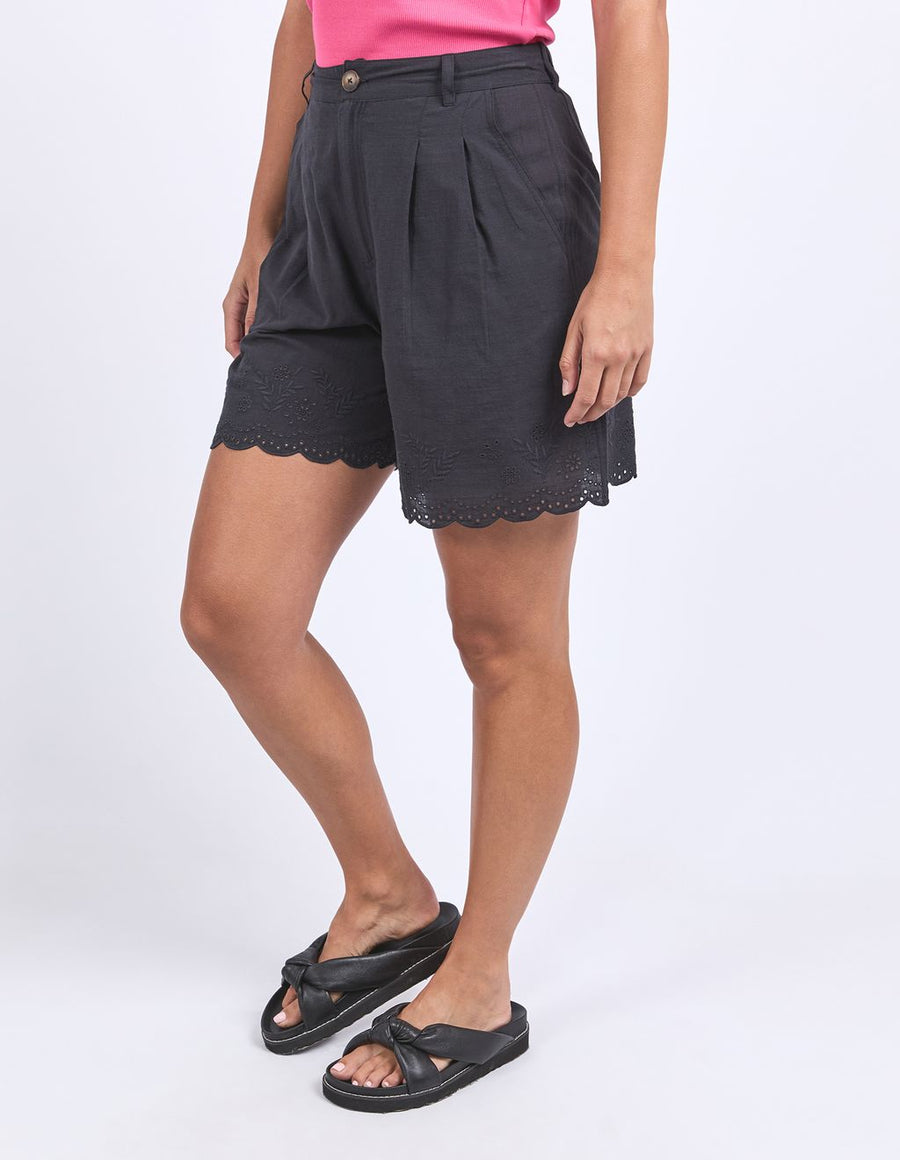 FOXWOOD II Madeleine Short - Black