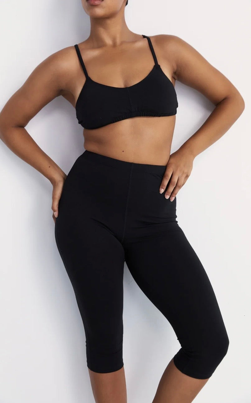 PINKY & KAMAL II CAPRI Leggings - black