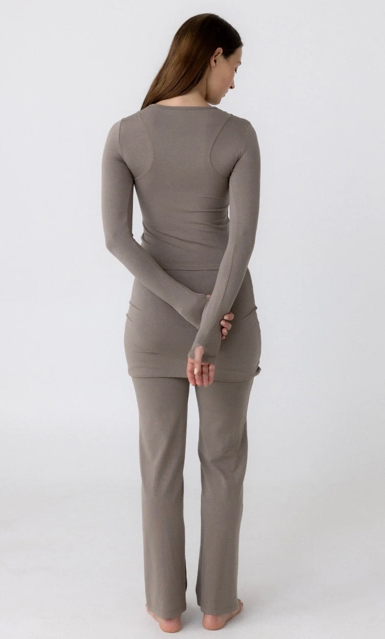 Pinky & Kamal II MOTION Long Sleeve - Stone