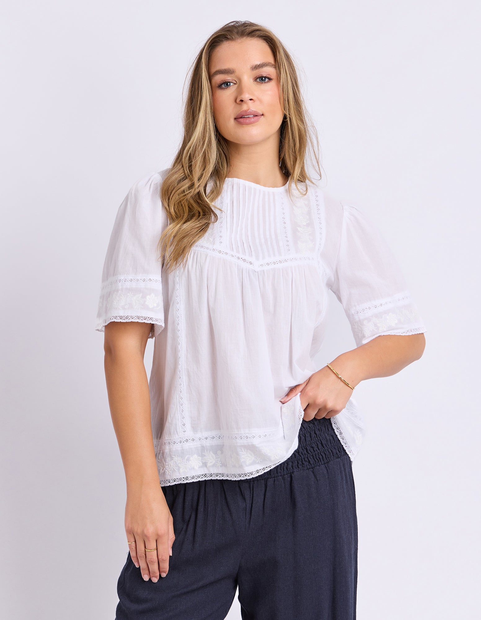 Foxwood II JUNA TOP - White