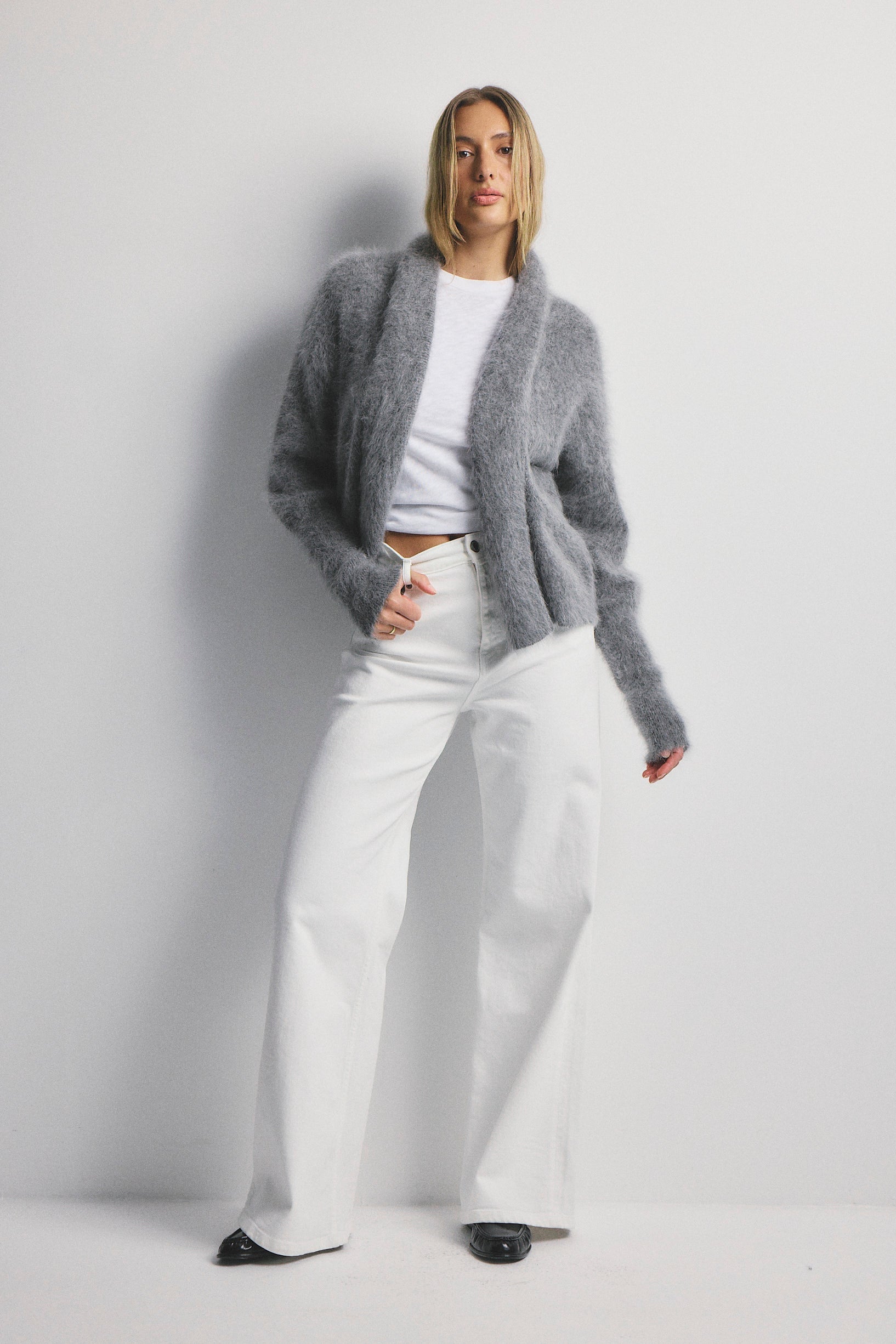 World Od Nomads II ZOE Cropped Open Cashmere Cardigan - Charcoal