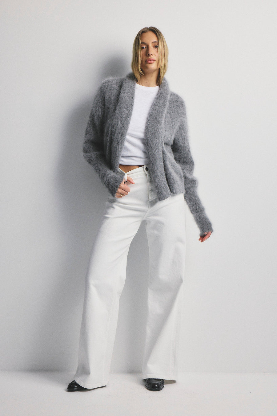 World Od Nomads II ZOE Cropped Open Cashmere Cardigan - Charcoal