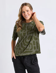 ELM LIFESTYLE II GALA TEE - Clover Yardage Print