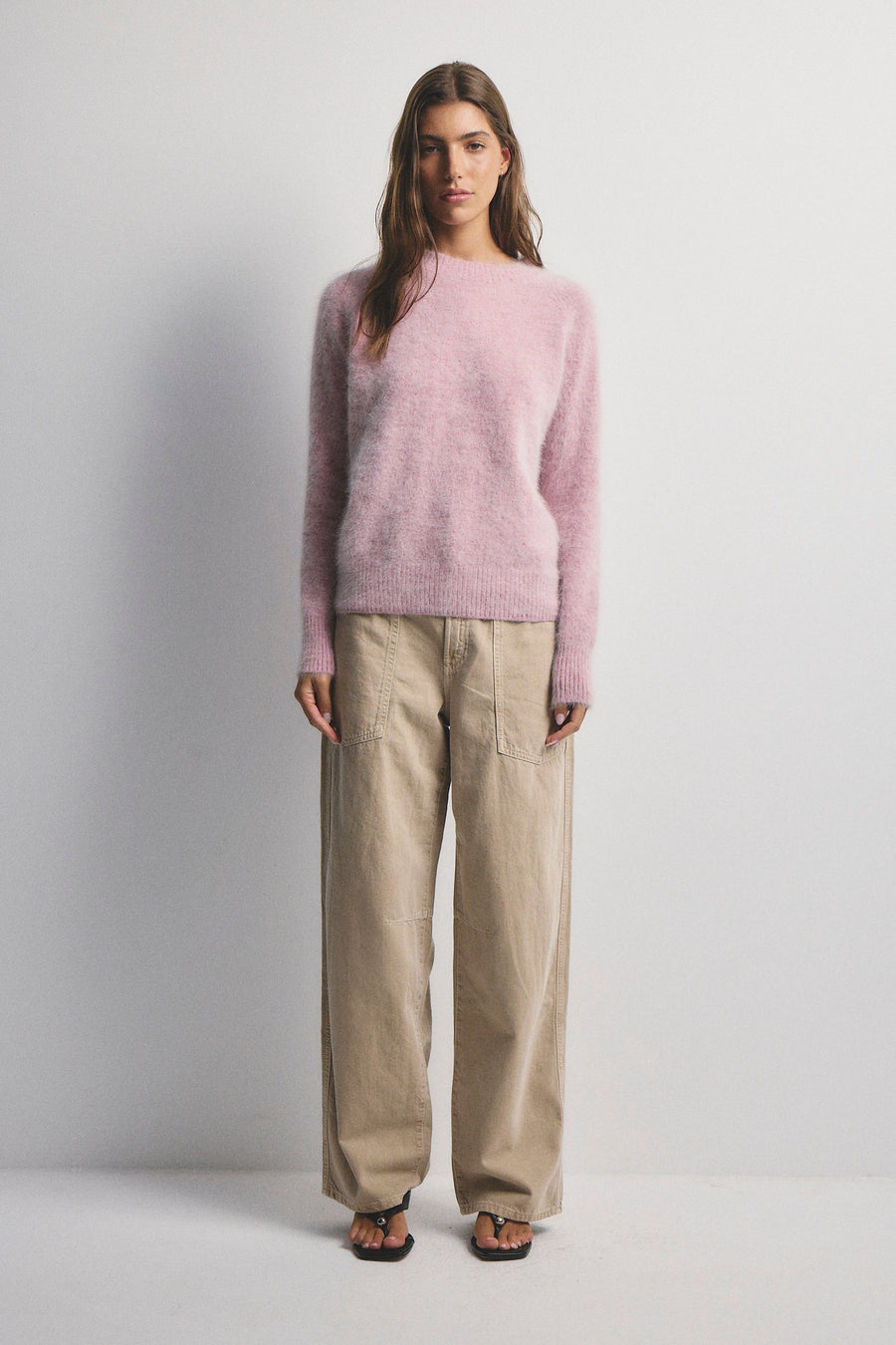World Of Nomads II ADELE Cashmere Crew Neck Knit - Petal Cloud
