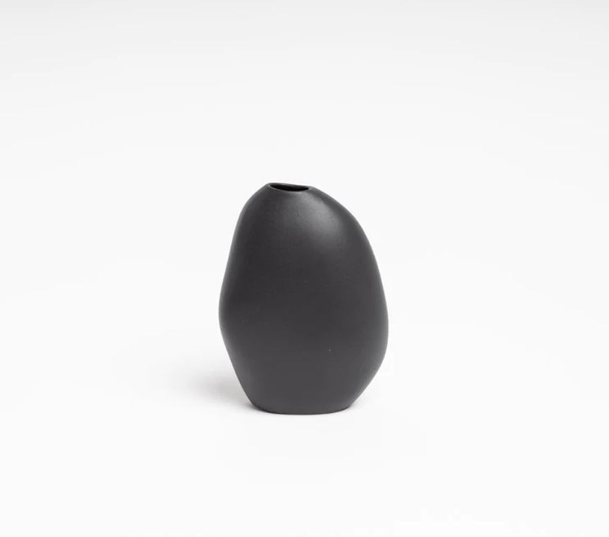 NED Coll II STONE Vase - black