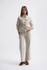 Kireina II FREYA  JEAN  - Sand